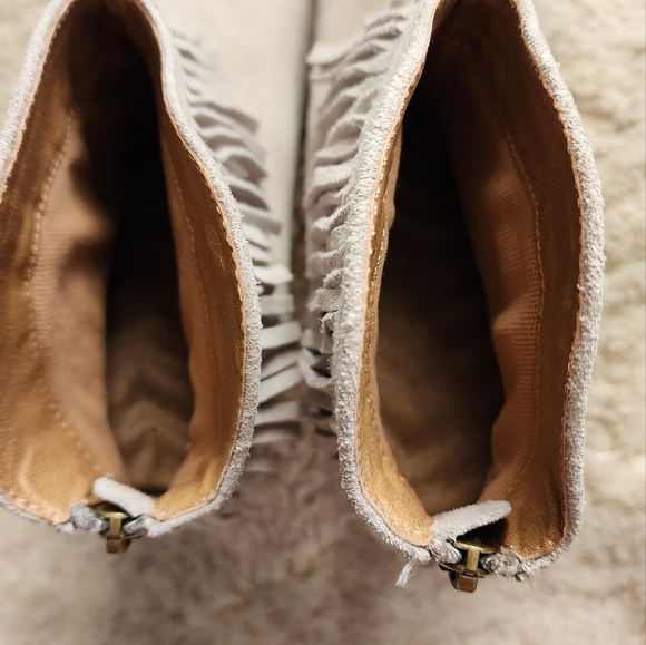 Fringe boots - Picture 4 of 6